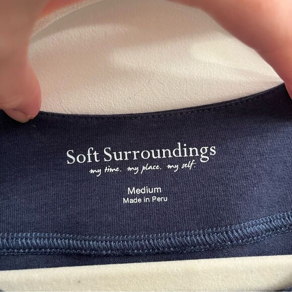 Soft Surroundings Cerulean Keyhole Top Navy Blue size Medium - Picture 6 of 8